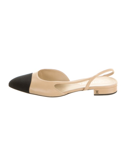 Chanel Interlocking CC Logo Leather Slingback Flat