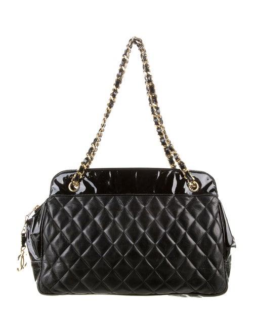 Chanel Vintage Quilted Shoulder Bag Black