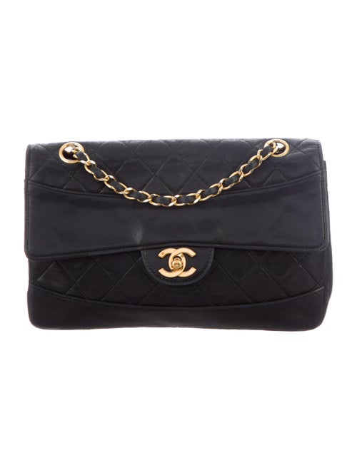 Chanel Vintage Medium Single Flap Bag Black