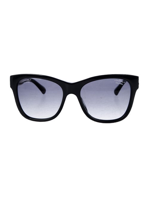 Chanel CC Wayfarer Sunglasses Black