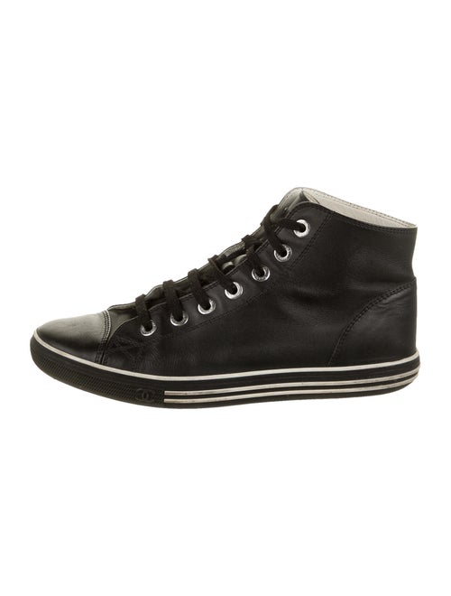 Chanel Interlocking CC Logo Leather Sneakers Black