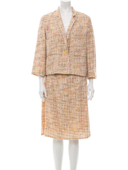 Chanel 1999 Tweed Pattern Skirt Suit