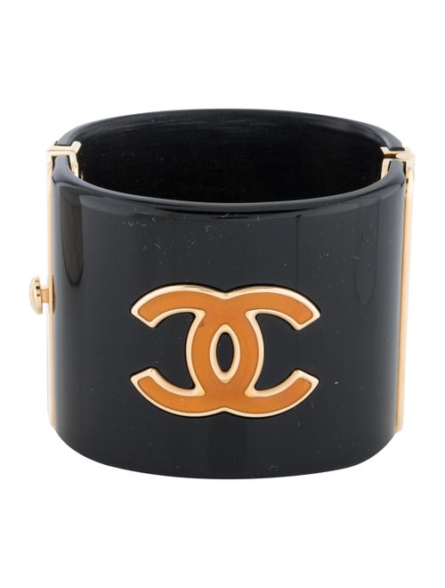 Chanel Resin CC Bangle Gold