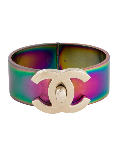 Chanel Iridescent CC Turnlock Bracelet Gold
