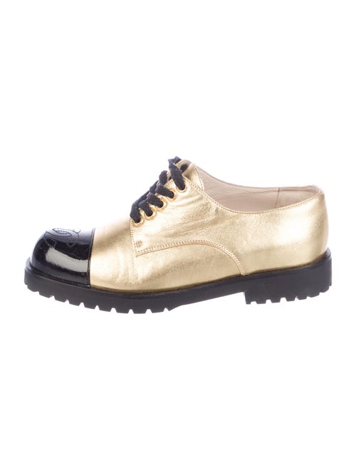 Chanel 1996 Interlocking CC Logo Oxfords Gold