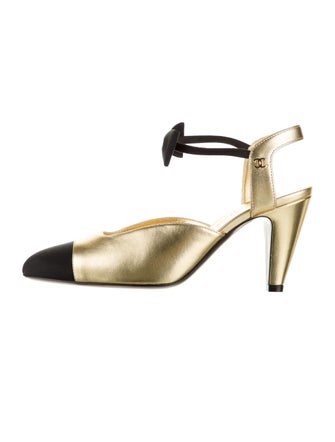 Chanel 2020 Interlocking CC Logo Slingback Pumps