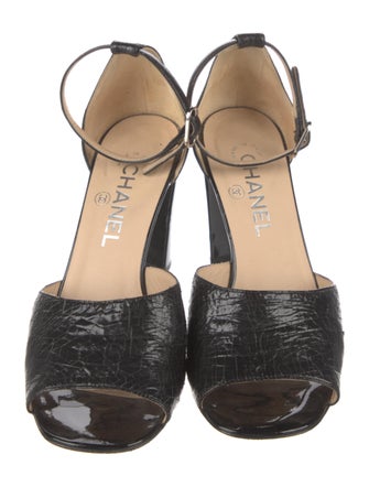 Chanel 2015 Interlocking CC Logo Sandals