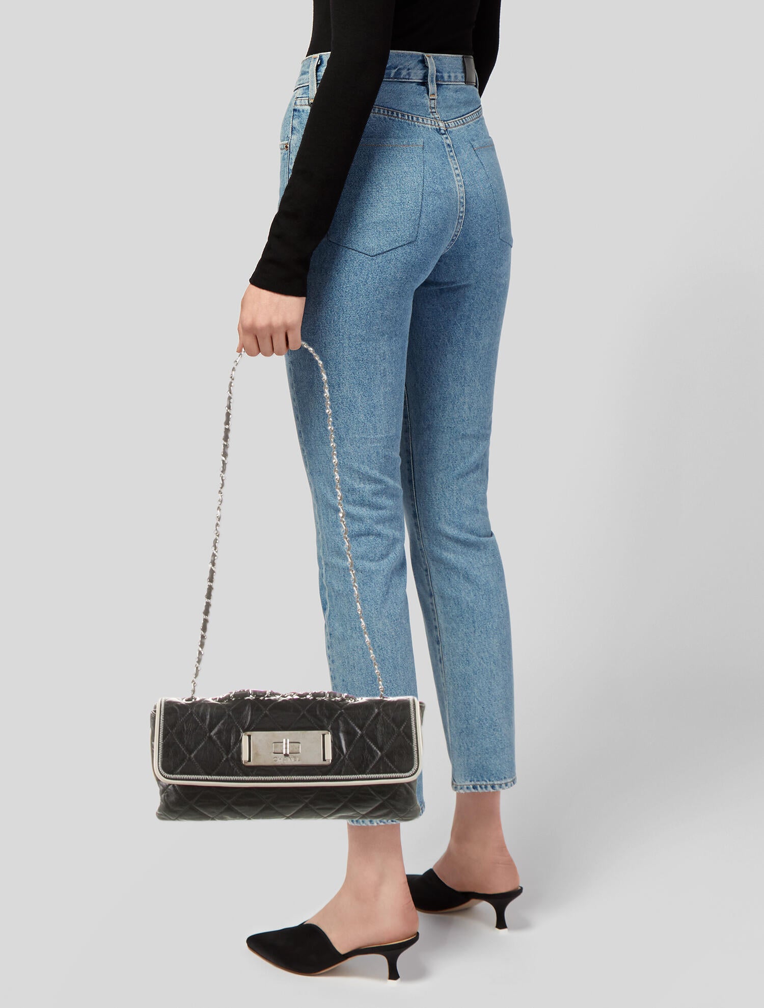 Chanel EastWest Reissue Flap Bag Black Shoulder Bags, Handbags CHA709287 The RealReal