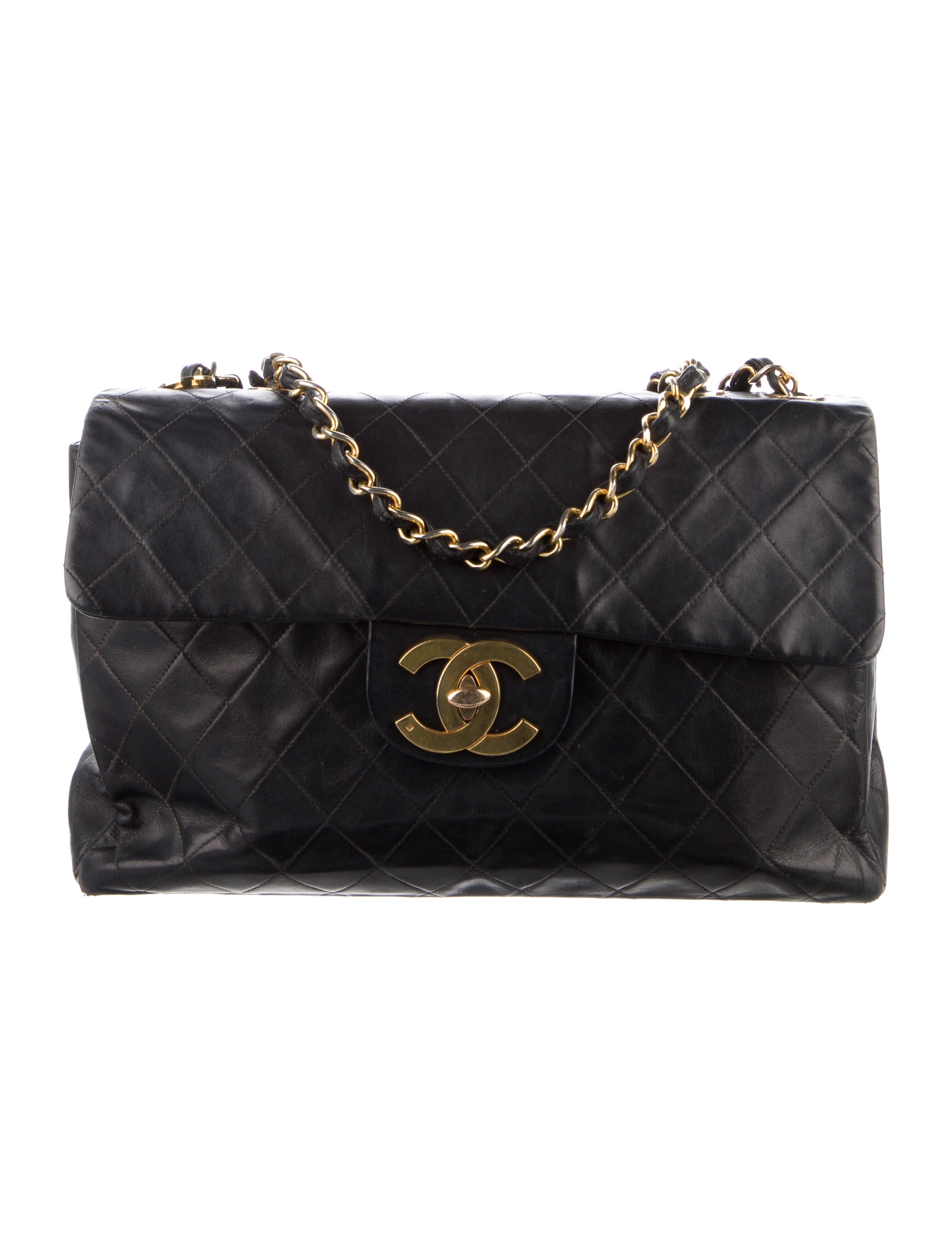 Chanel Vintage Quilted Shoulder Bag Shoulder Bags, Handbags The