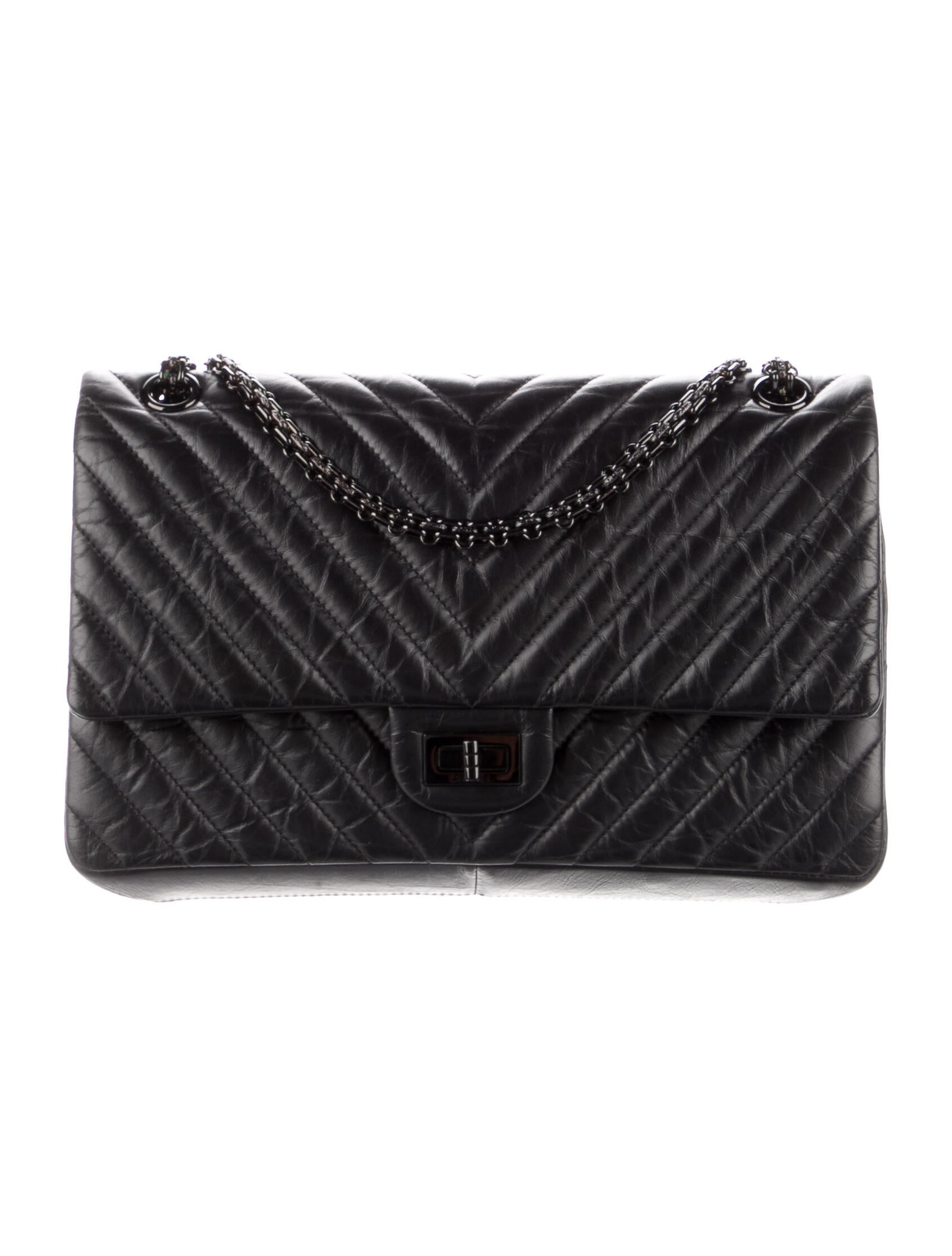 chanel so black chevron reissue