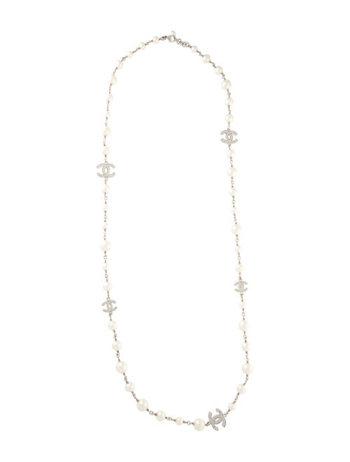 Chanel Faux Pearl & Strass CC Necklace