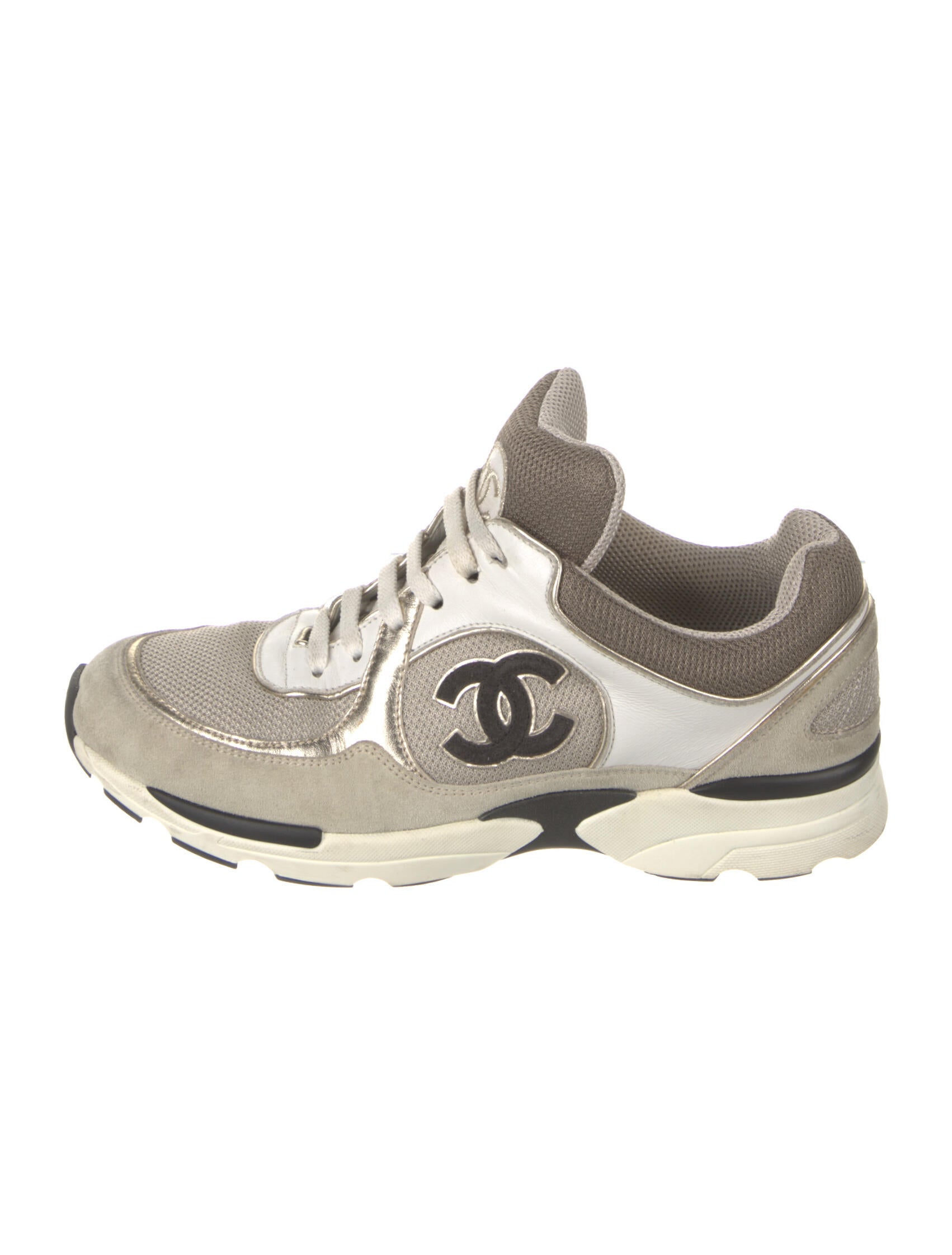 chanel low top trainer cc