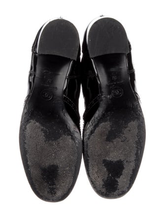 Chanel Interlocking CC Logo Patent Leather Chelsea Boots