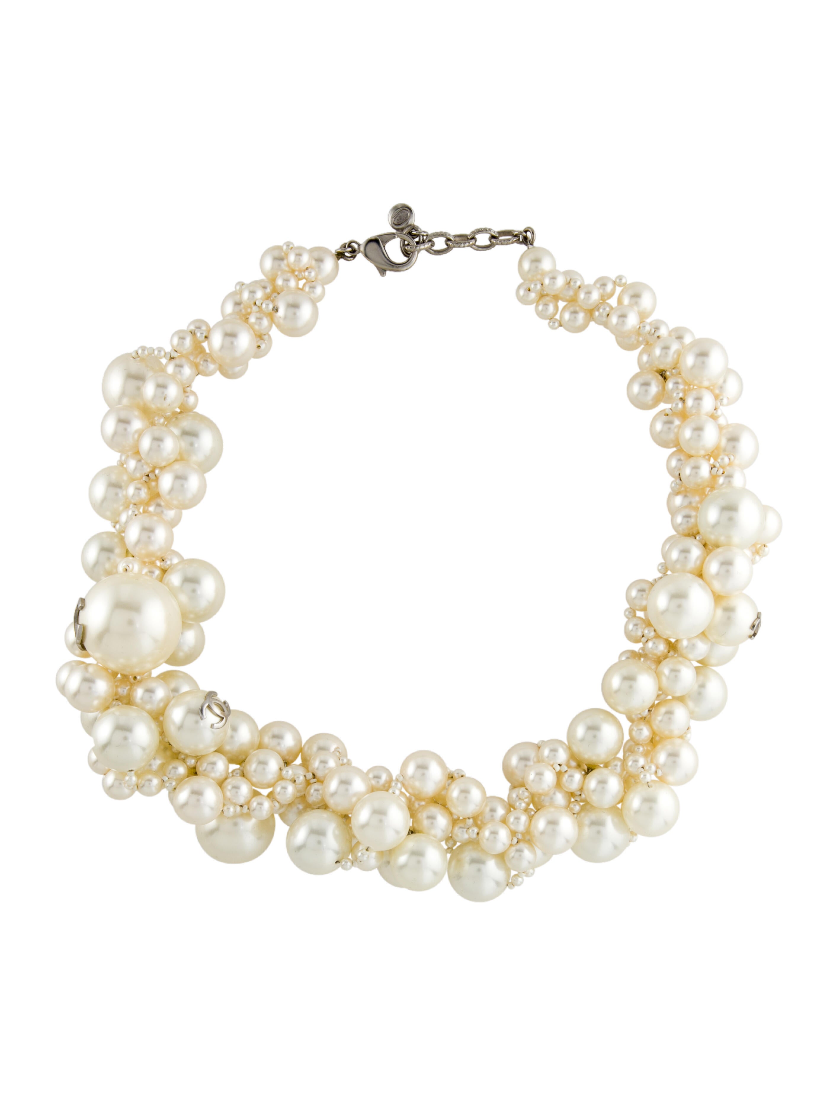 Chanel Faux Pearl & Medallion Chain Necklace Gold, GoldTone Metal