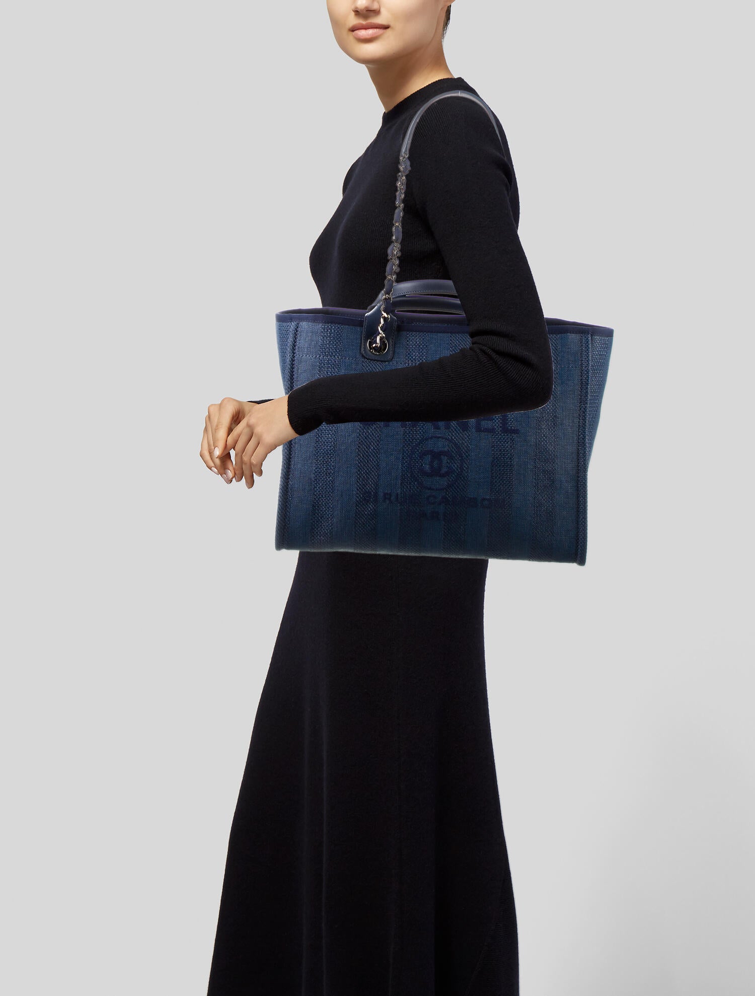 Chanel Large Executive Cerf Shopper Blue Totes, Handbags CHA374400