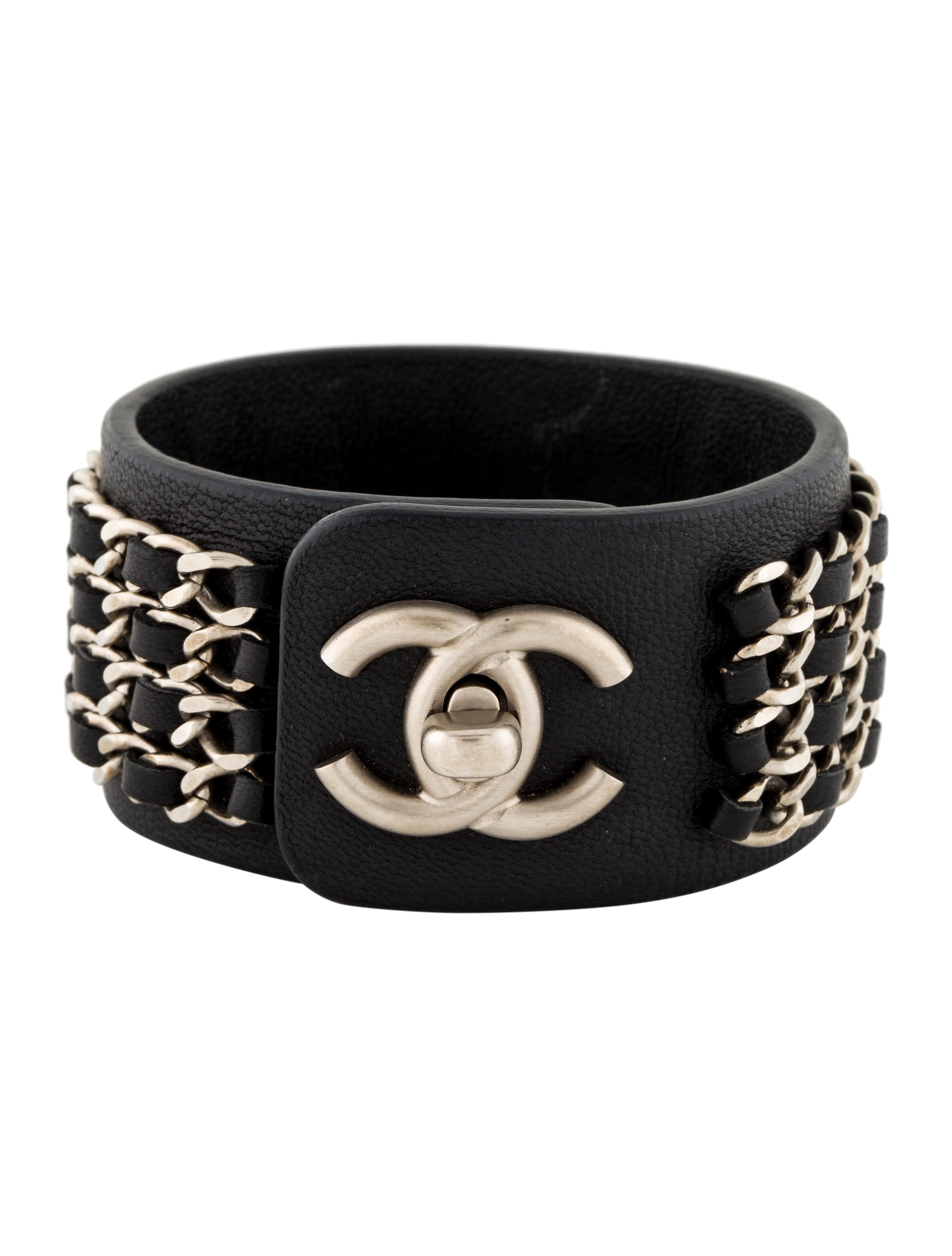 Chanel Leather ChainLink CC TurnLock Bracelet Black, Palladium