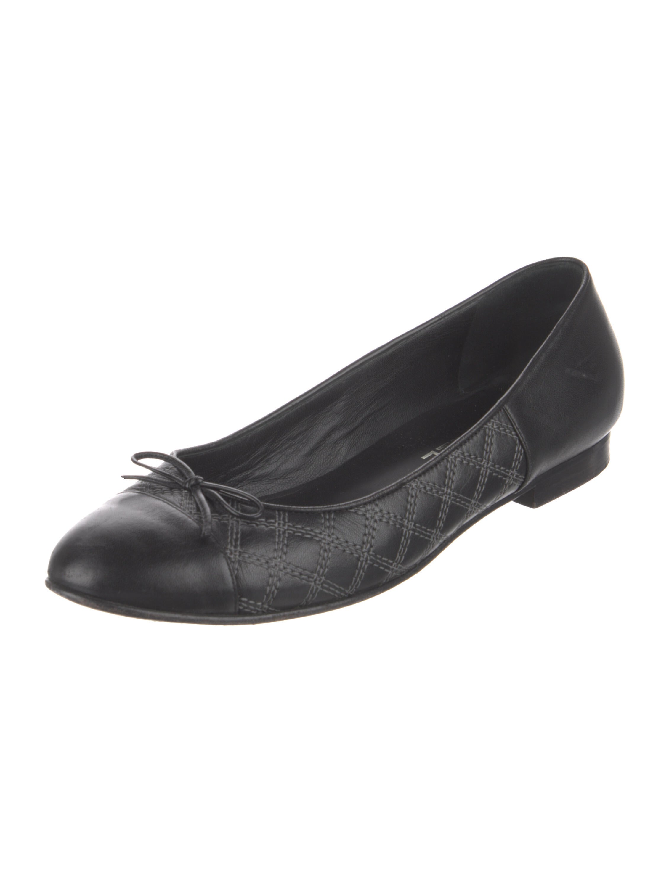Chanel Stretch Spirit Interlocking CC Logo Ballet Flats - Black Flats, Shoes - CHA692745 | The 