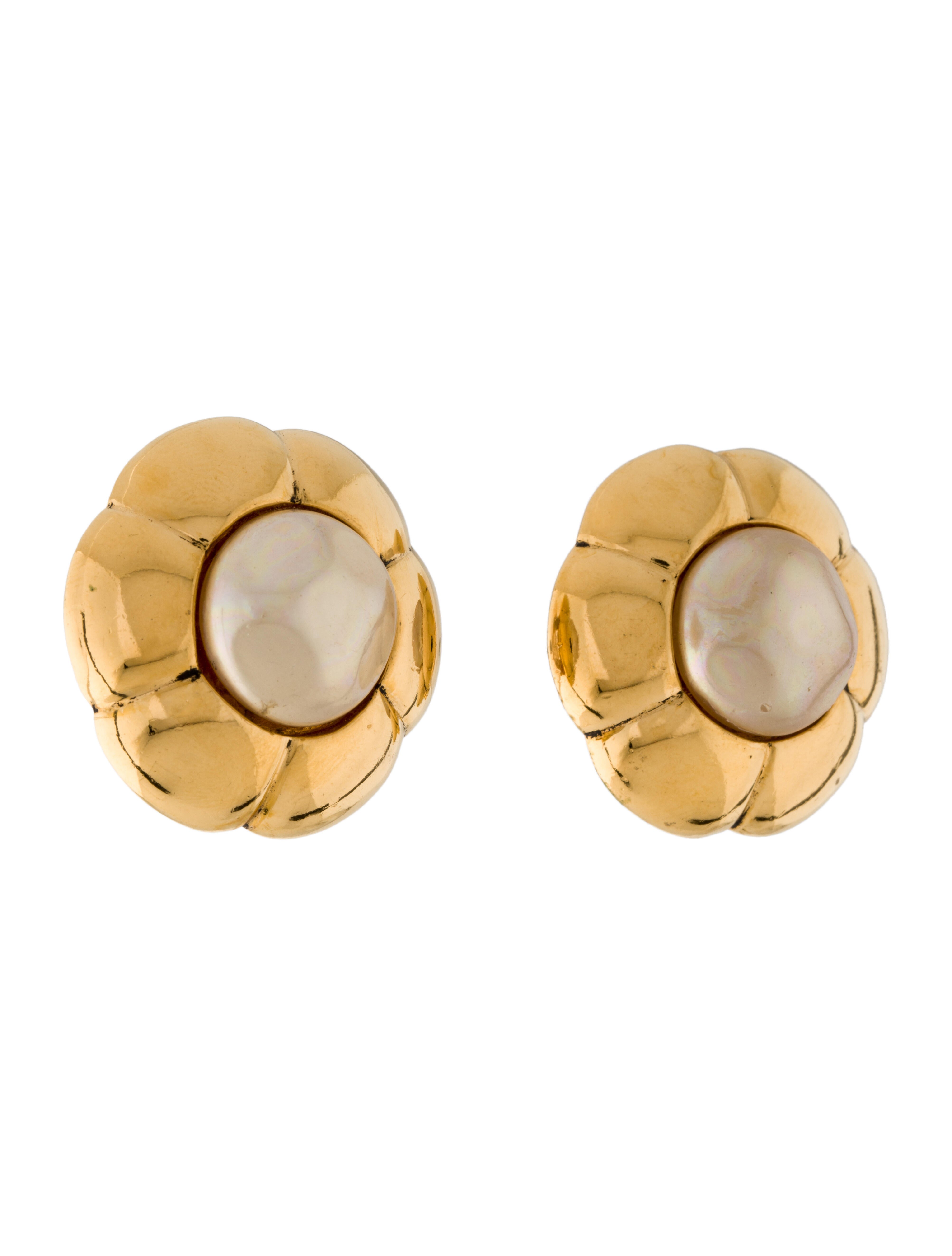 Chanel CC Medallion ClipOn Earrings GoldTone Metal ClipOn