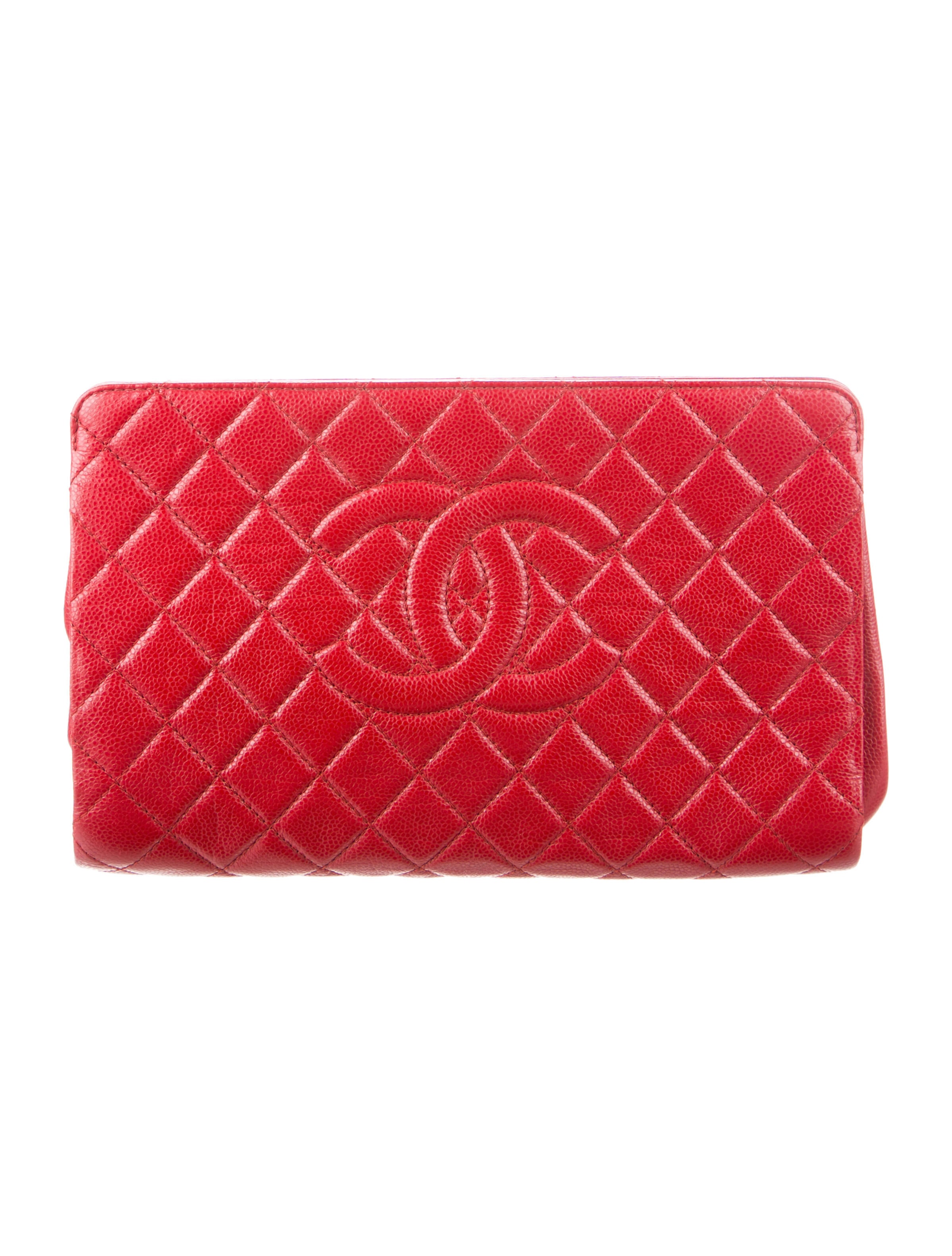 Chanel Timeless Clutch Red Clutches, Handbags CHA98150 The RealReal