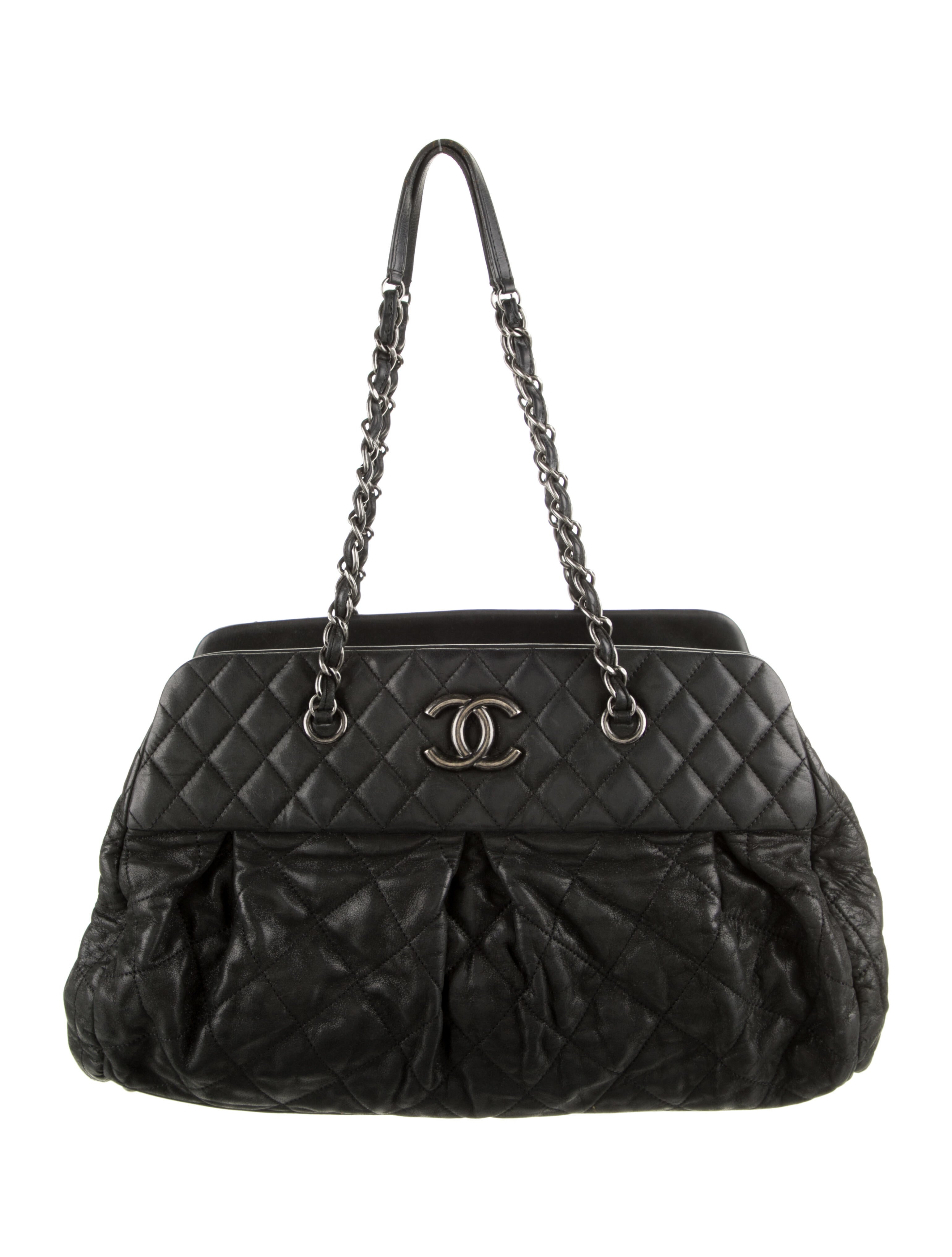 Chanel Quilted Shoulder Bag Black Shoulder Bags, Handbags CHA842153