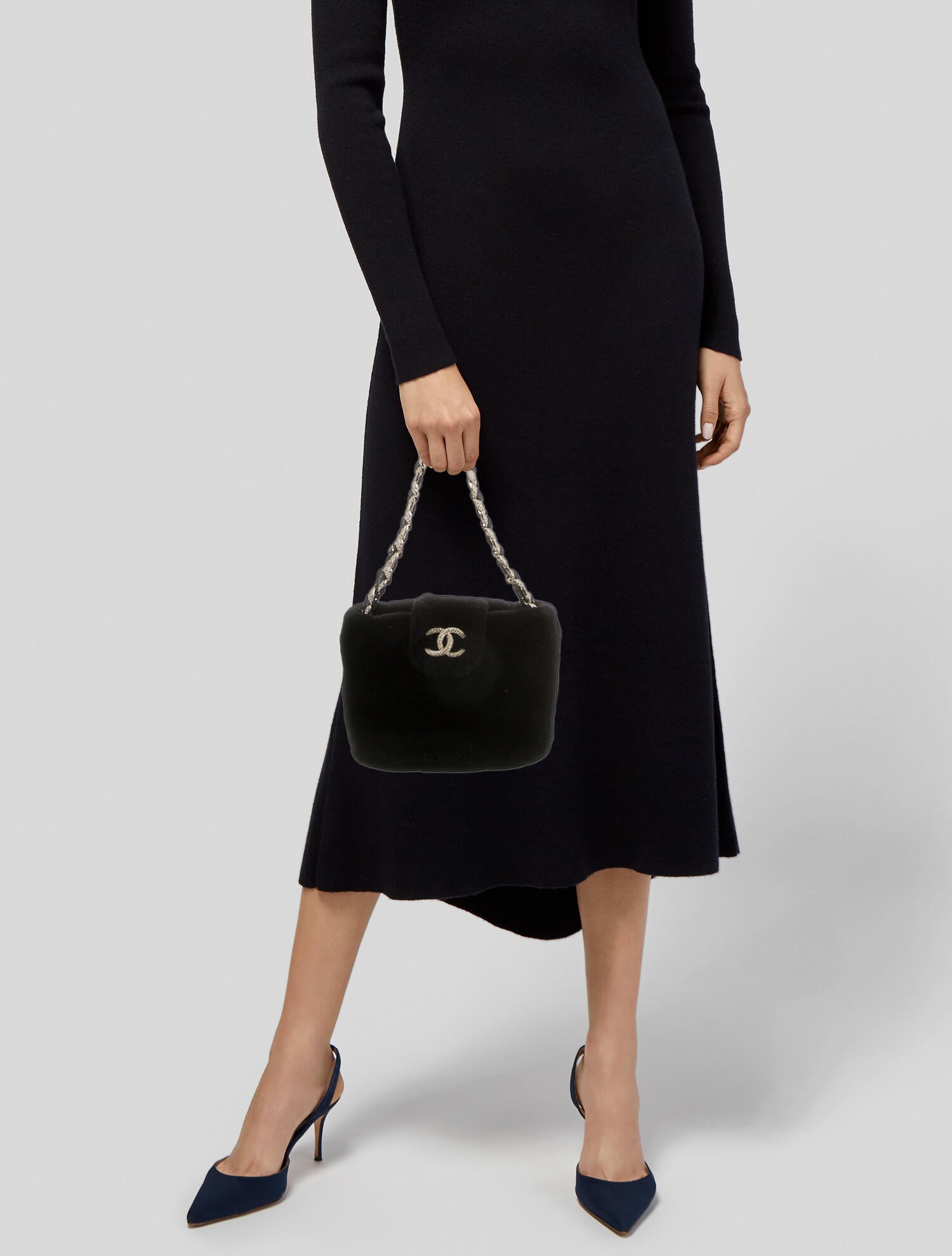 Chanel Small Shearling Bucket Bag Black Bucket Bags, Handbags CHA848327 The RealReal