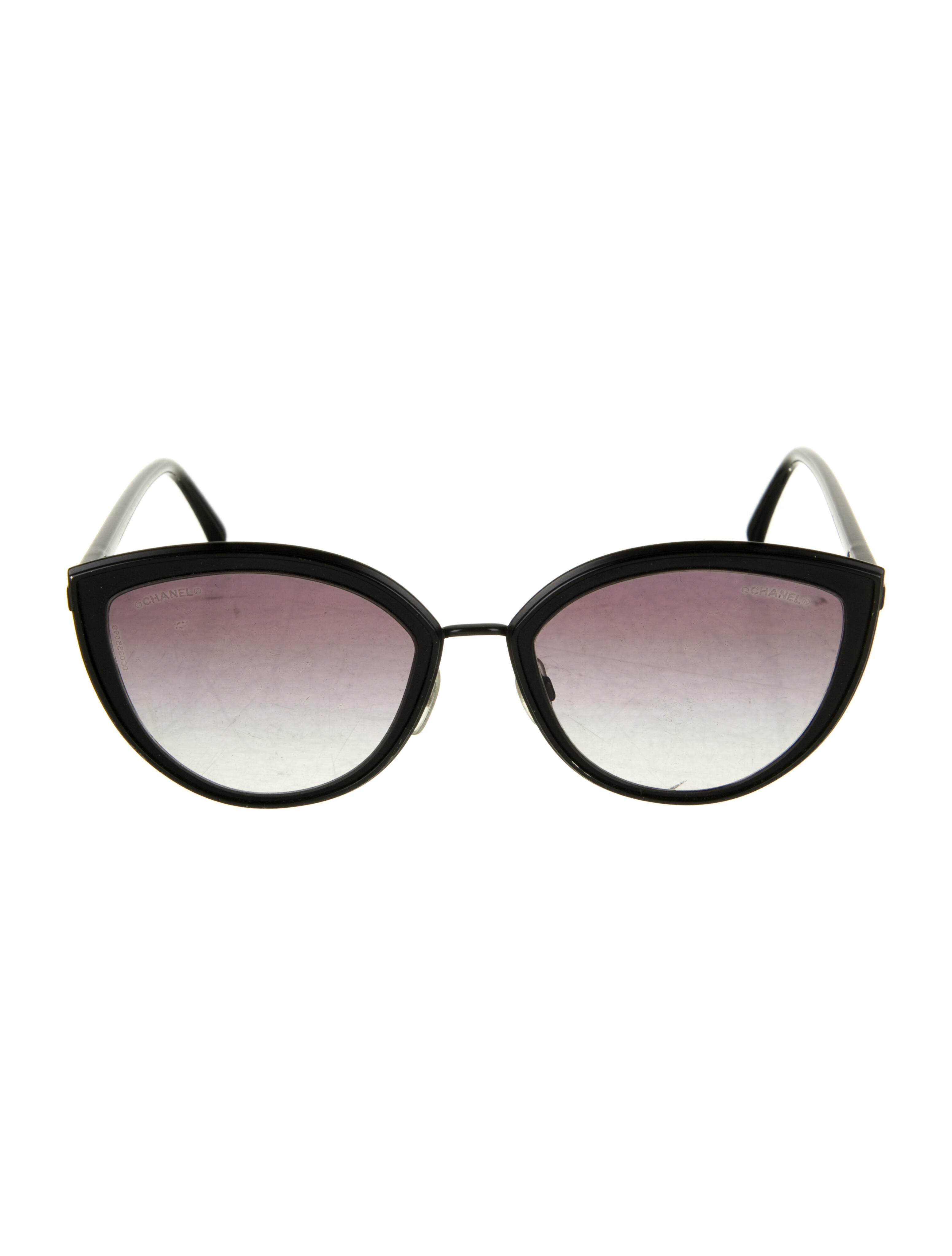 Chanel Interlocking CC Logo Cat-Eye Sunglasses