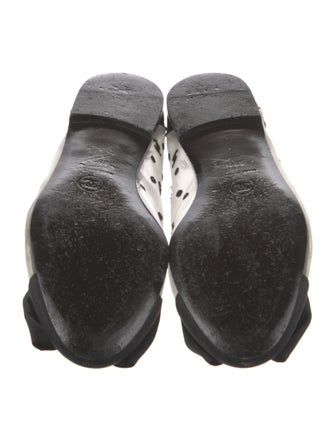 Chanel 2010's Interlocking CC Logo Ballet Flats