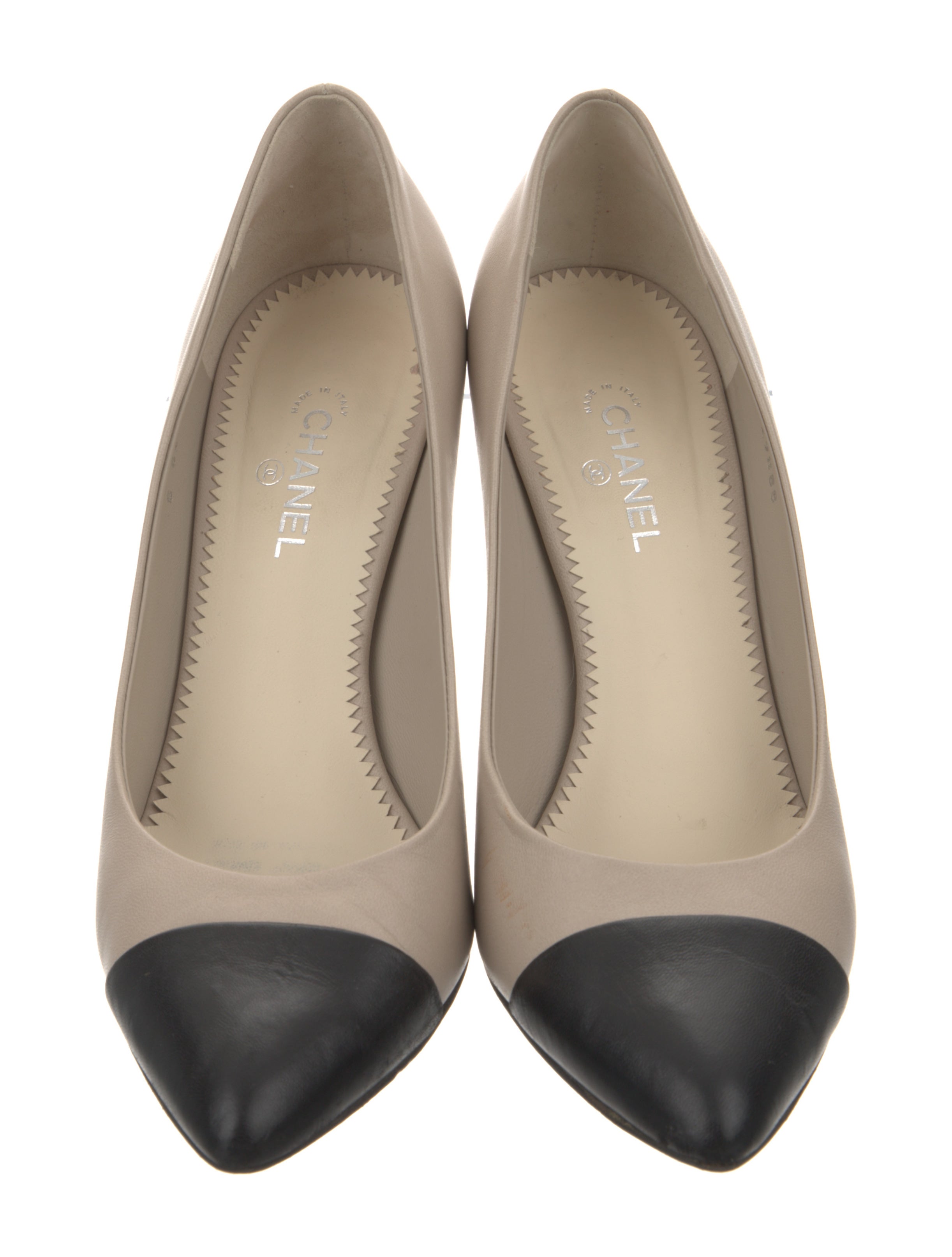 Chanel 2014 Interlocking CC Logo Pumps