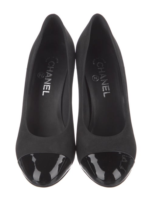 Chanel 2018 Faux Pearl Accents Pumps