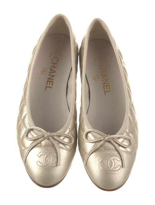 Chanel Interlocking CC Logo Leather Ballet Flats