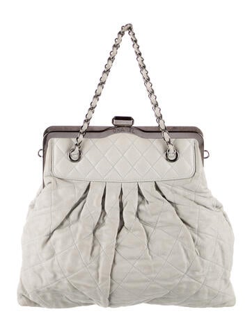 Chanel Shoulder Bags Chic Quilt Frame Bag