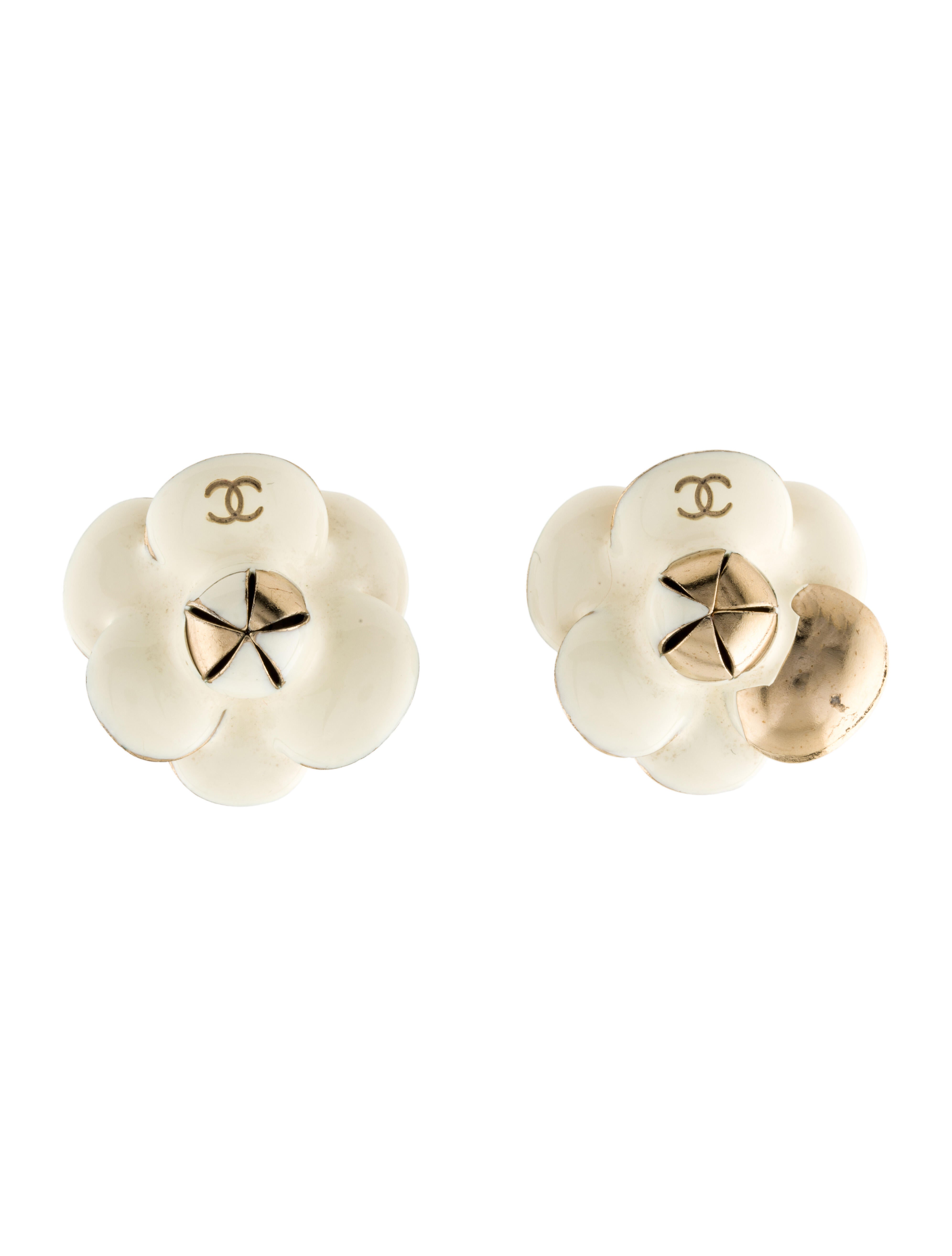 【CHANEL】vintage chanel flower earrings earclip★イヤリング RAREAuth CHANEL Camellia Flower Motif CC LOGOS Earrings Clip