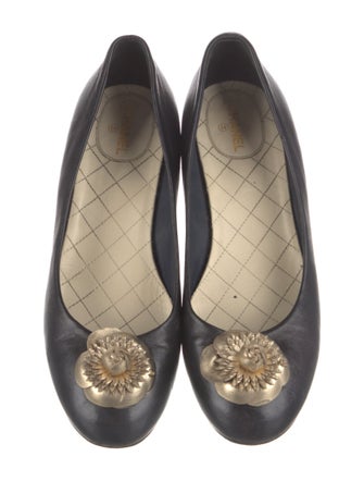 Chanel 2014 Interlocking CC Logo Pumps