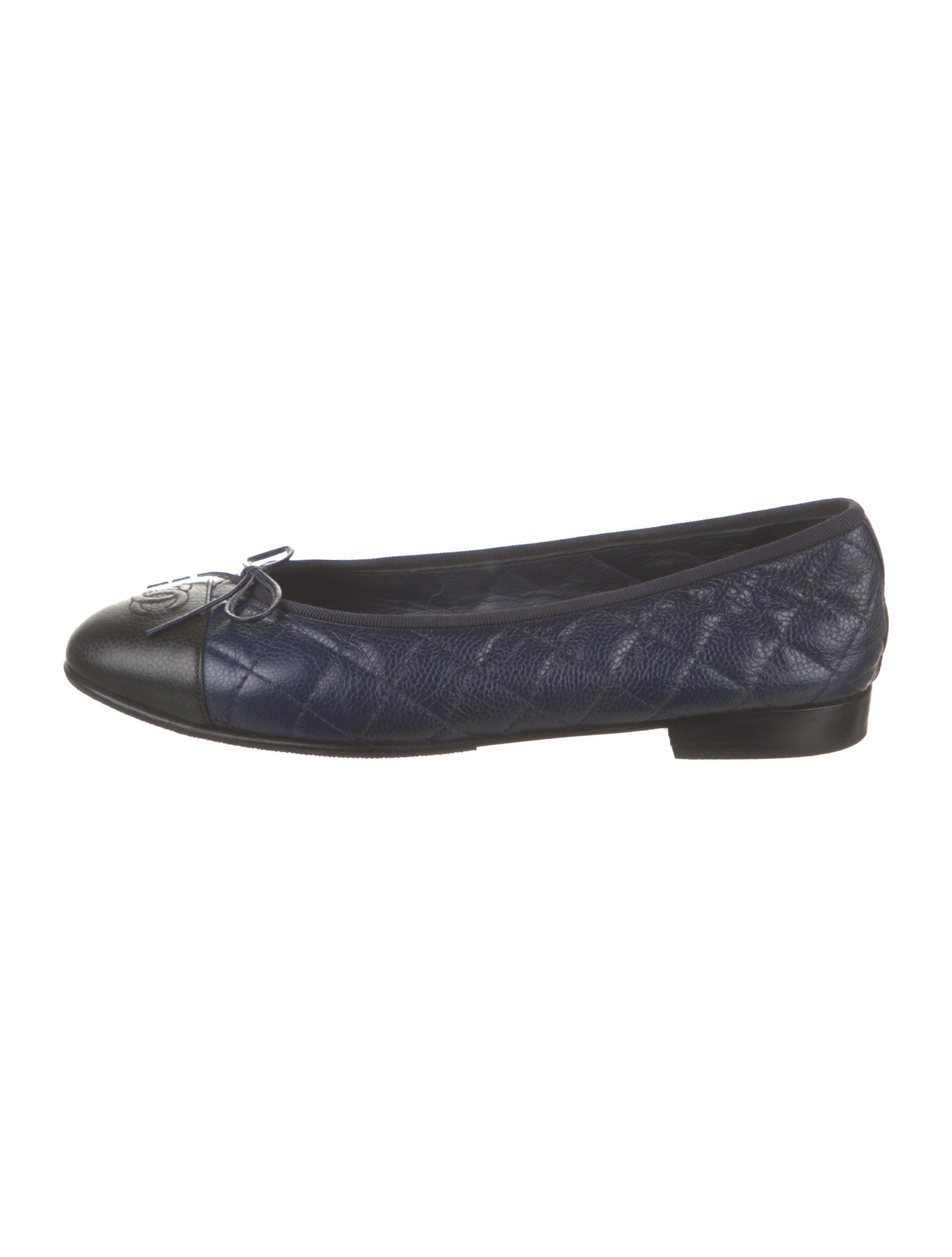 Chanel Interlocking CC Logo Leather Ballet Flats - Blue Flats, Shoes ...