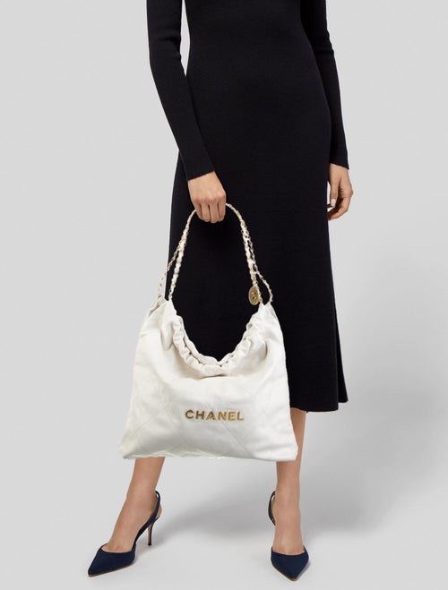 Chanel Medium 22 Hobo