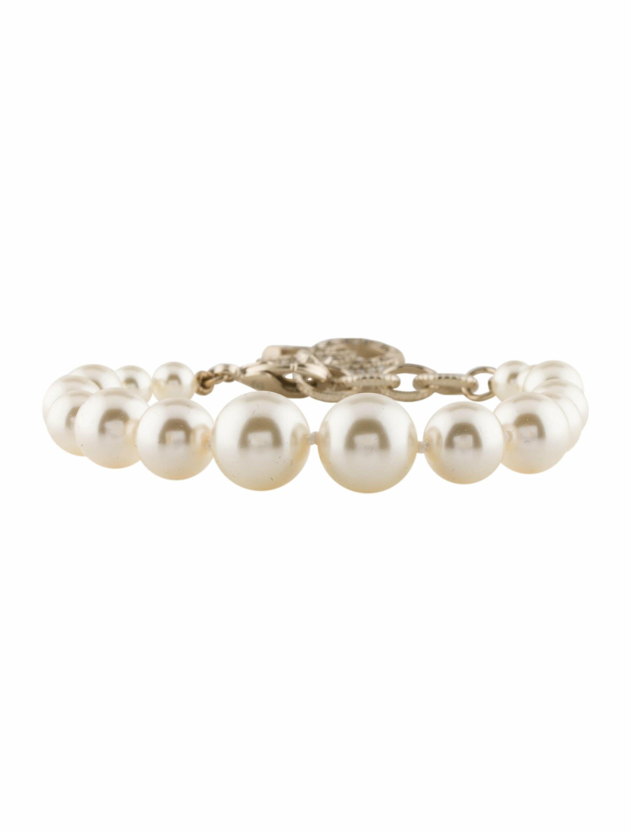 Chanel 2023 Faux Pearl & Strass CC Bead Bracelet