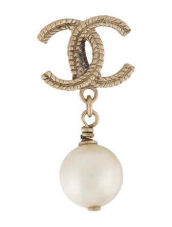 Chanel Faux Pearl CC Single Drop Earring