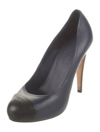 Chanel 2012 Interlocking CC Logo Pumps