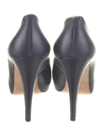 Chanel 2012 Interlocking CC Logo Pumps