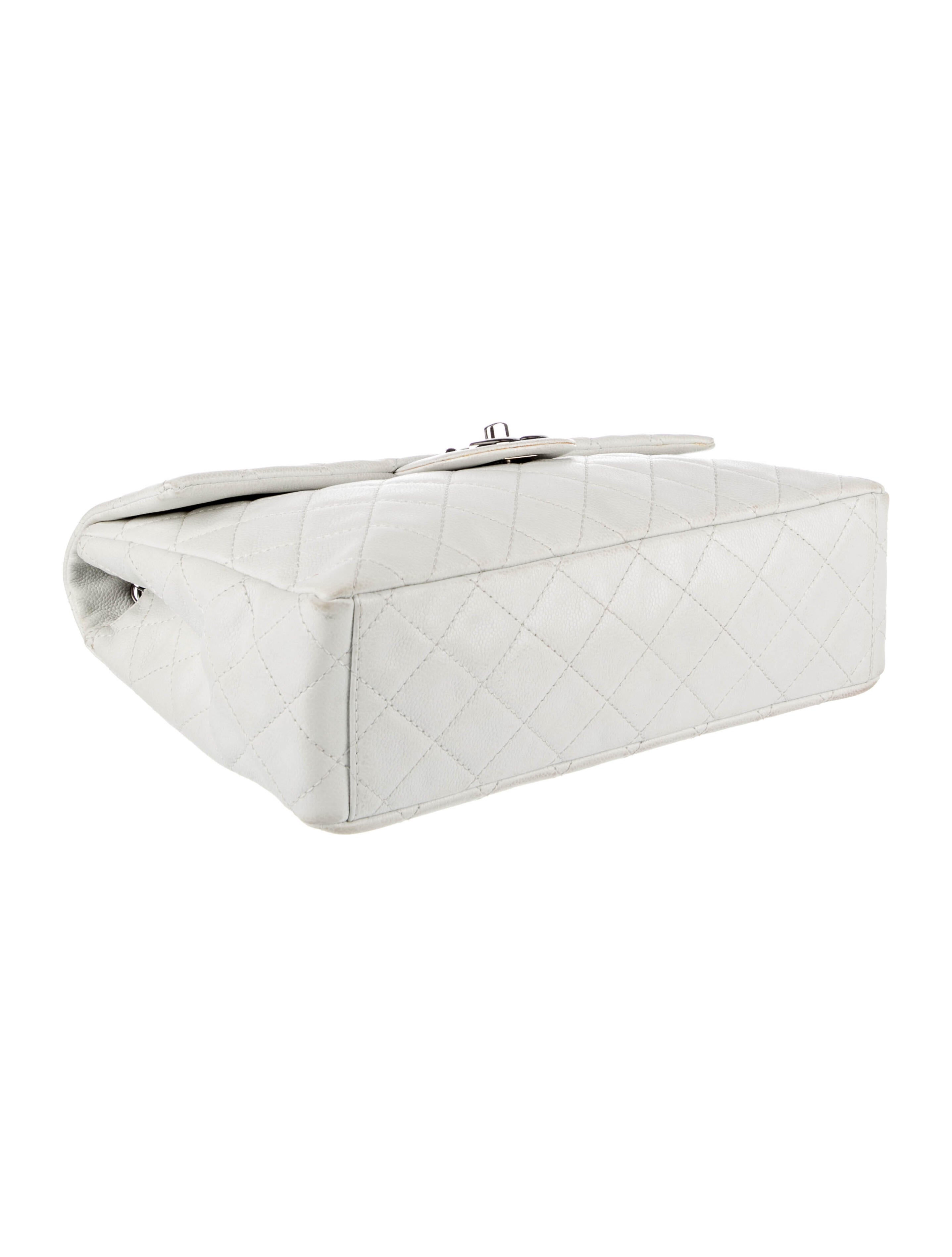 Chanel Classic Maxi Single Flap Bag