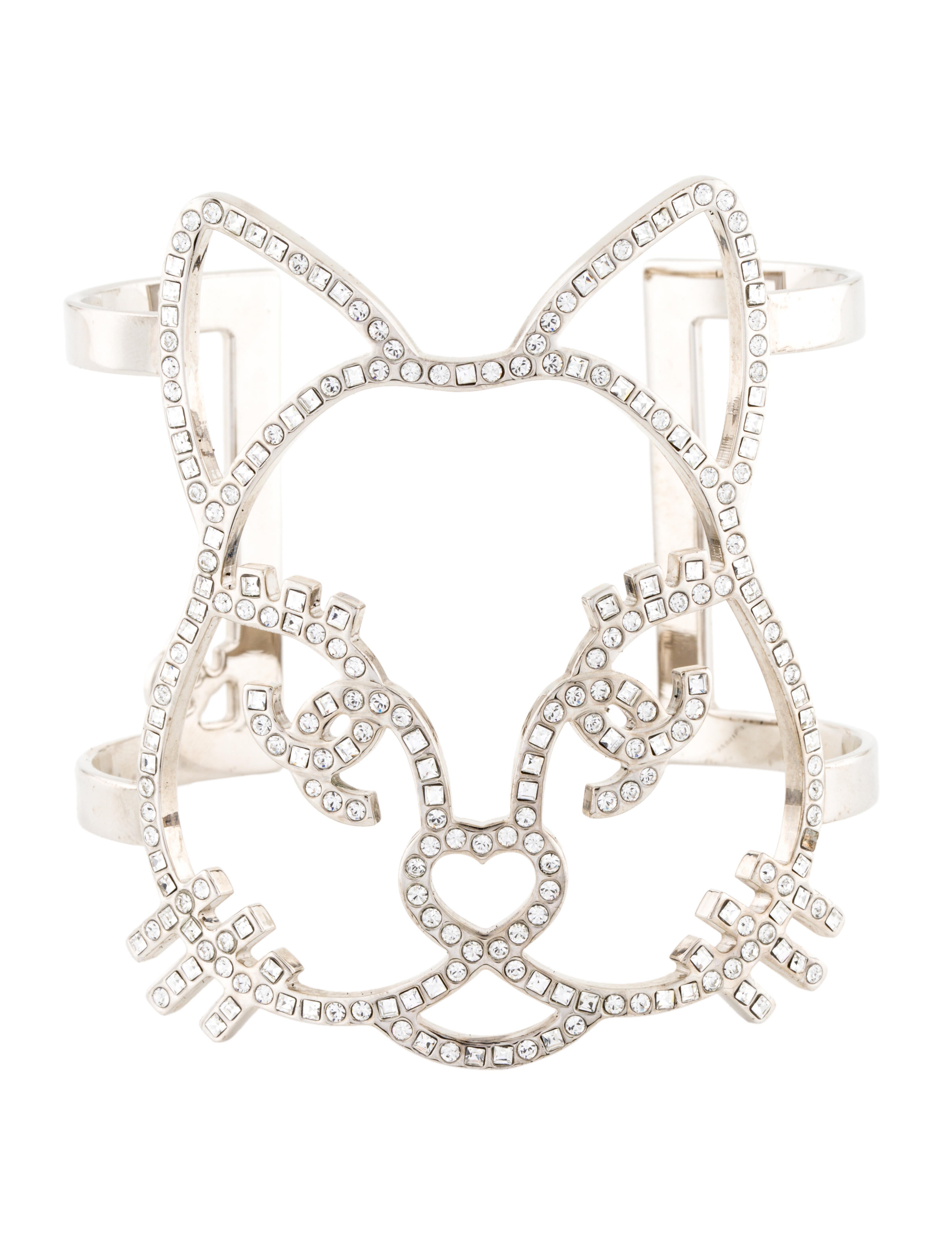 Chanel Cat Brooch 2025 | www.urbag.ws