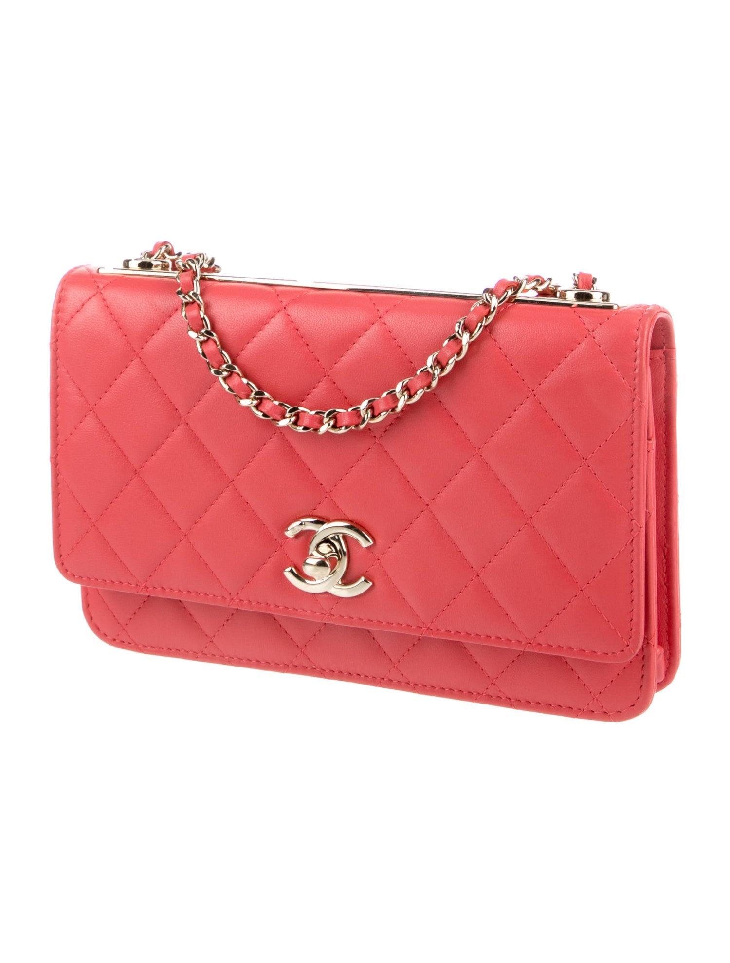 chanel trendy wallet on chain