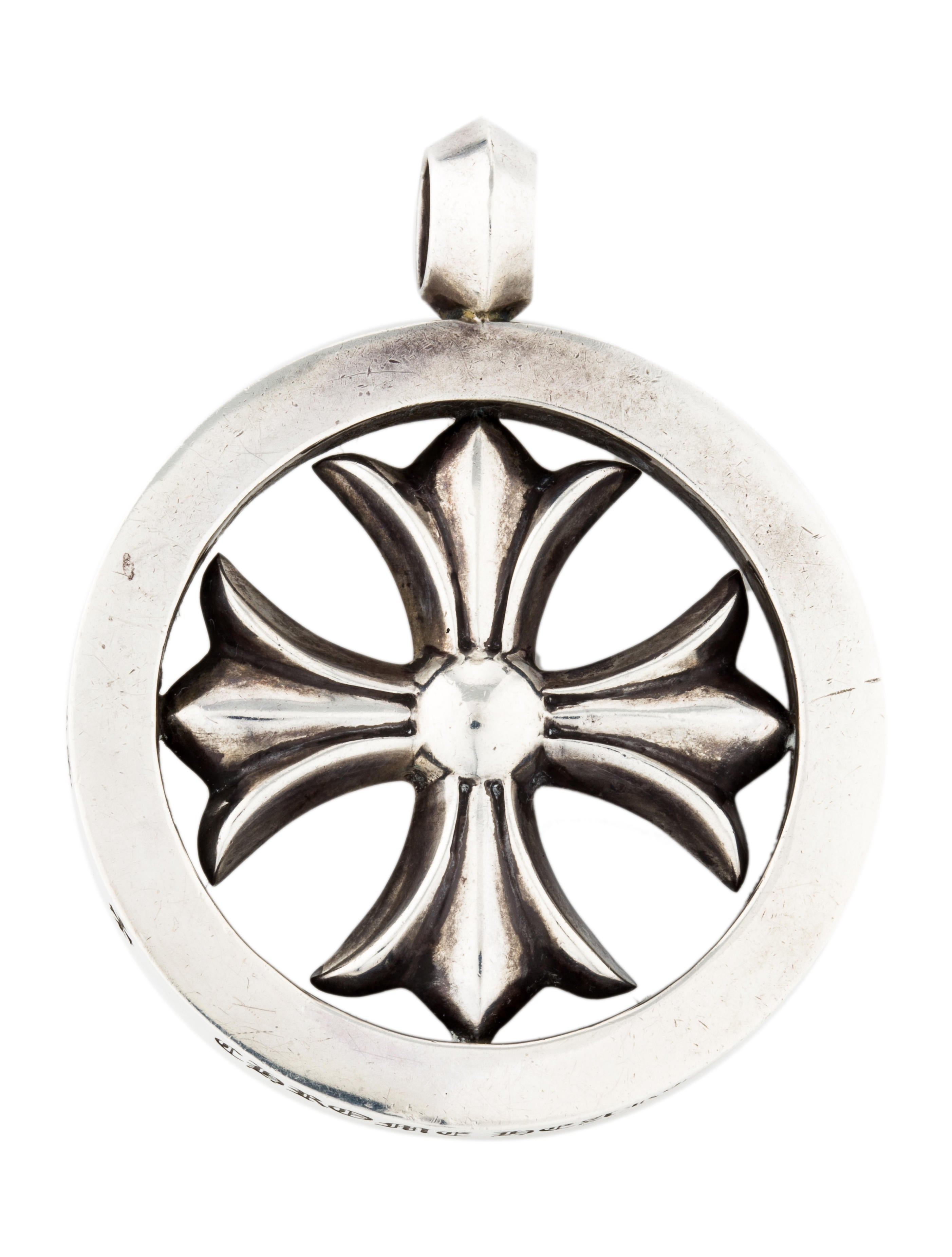 Chrome Hearts Cross Pendant Necklaces Chh23296 The Realreal Chrome Hearts Cross Pendant