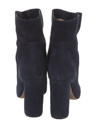 Chloé Suede Boots