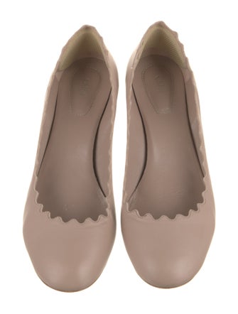 Chloé Leather Scalloped Accent Pumps