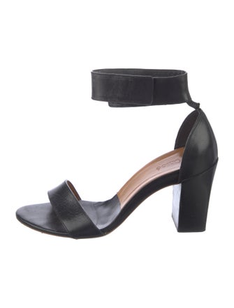 Chloé Leather Sandals
