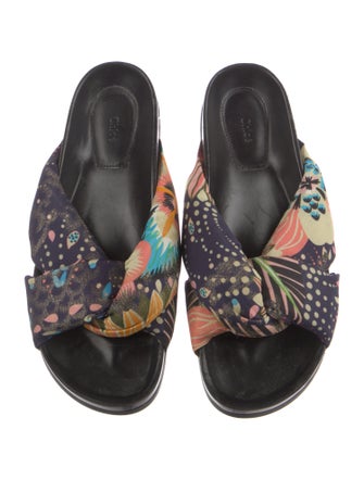Chloé Canvas Printed Slides