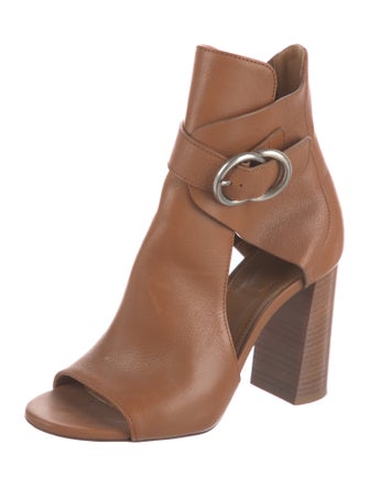 Chloé Leather Cutout Accent Pumps