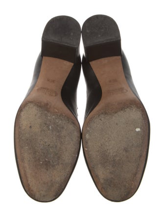 Chloé Leather Scalloped Accent Pumps