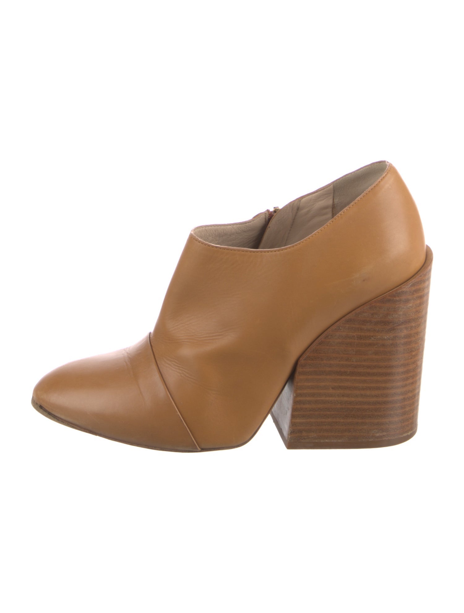 Chloé Leather Pumps